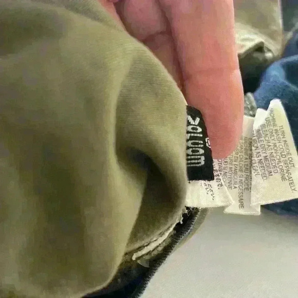 Genuine Vol Com Jeans Camo Jean jacket Size Small - Picture 7 of 13